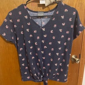 Nice shirt never been worn